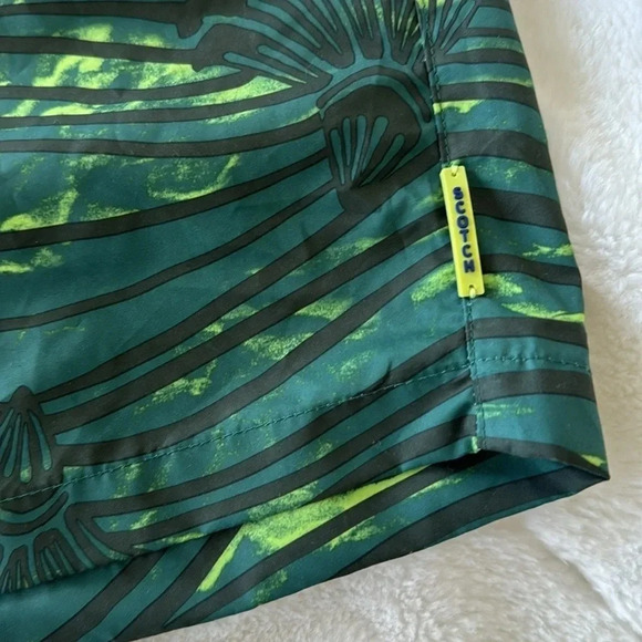 Scotch & Soda Men's Standard Medium Length Swimshort in green Print NWT XL - Picture 5 of 9